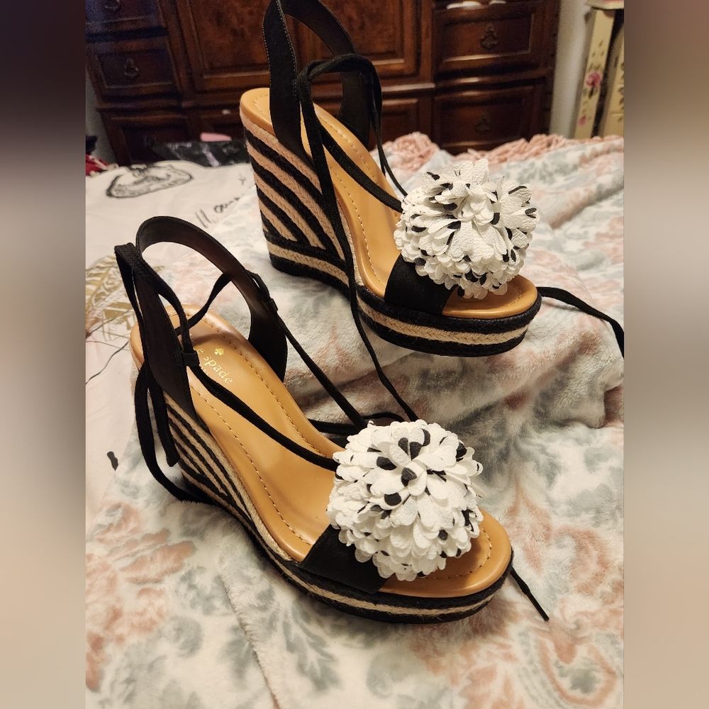 Kate Spade Daisy rope wedge sandals size 10